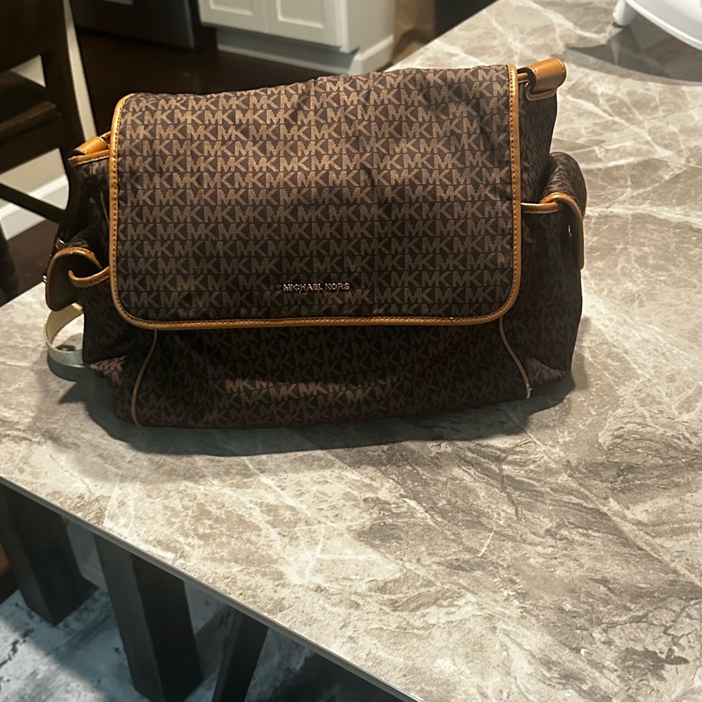 Michael
Kors diaper bag